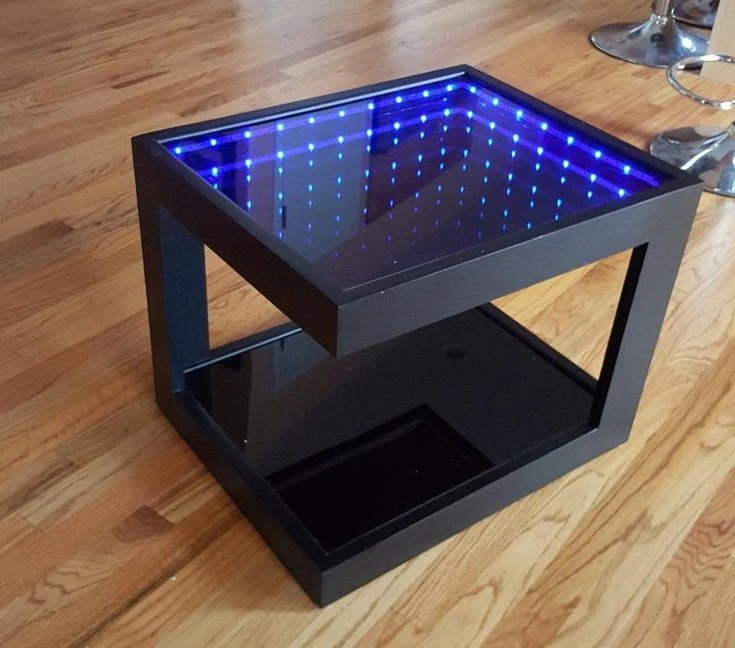 Centro de mesa personalizado fabricados con aclilico marcados en laser y luces led RGB, ideal para resaltar el eventos. - Centros de Mesa Personalizados en Acrílico con Luces LED - scratch perú.