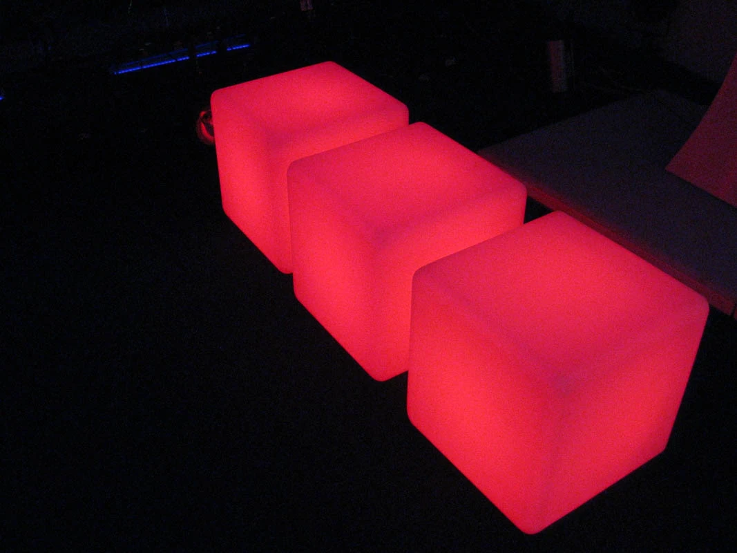 Cubos led de luces RGB para eventos - Cubos led - scratch perú.