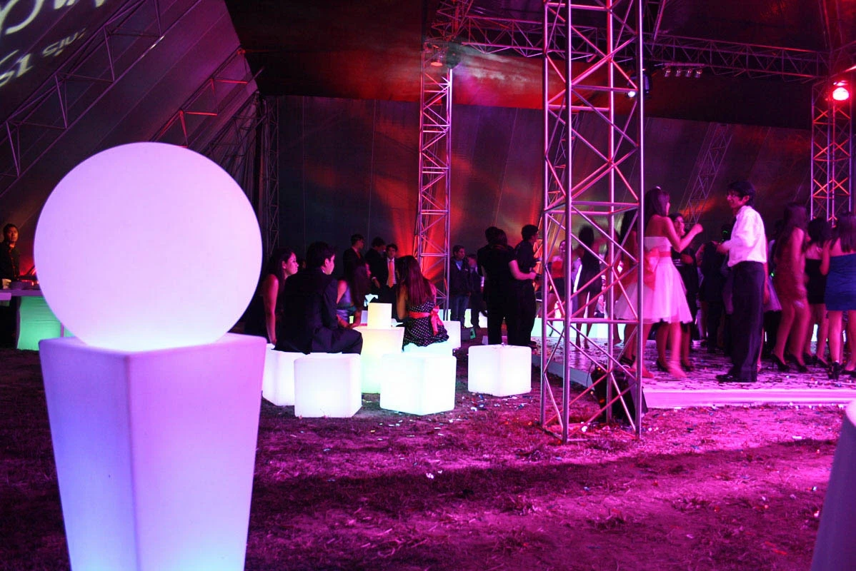 Esferas de colores RGB, esferas led para eventos - Esferas led - scratch perú.