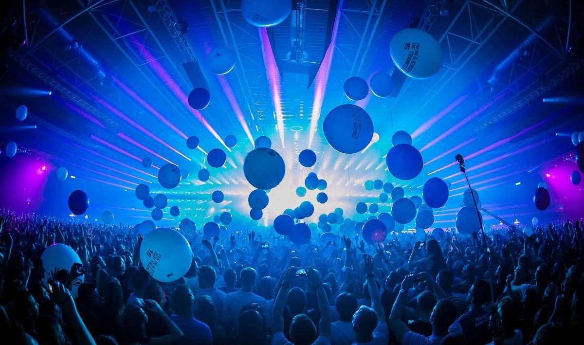 Esferas inflables led para eventos, decoracion de eventos y conciertos - Esferas LED Inflables - scratch perú.