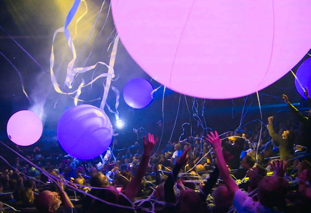 Esferas inflables led para eventos, decoracion de eventos y conciertos - Esferas LED Inflables - scratch perú.