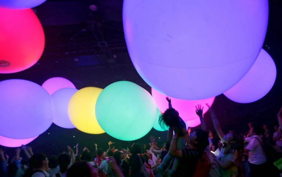 Esferas inflables led para eventos, decoracion de eventos y conciertos - Esferas LED Inflables - scratch perú.