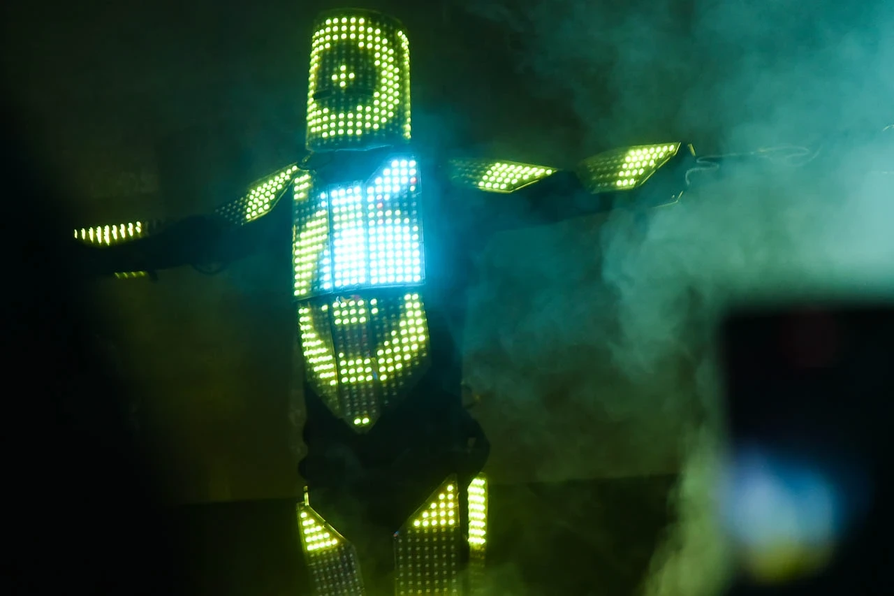 Robots Lightman show - Bienvenidos al Futuro Bitel - scratch perú.