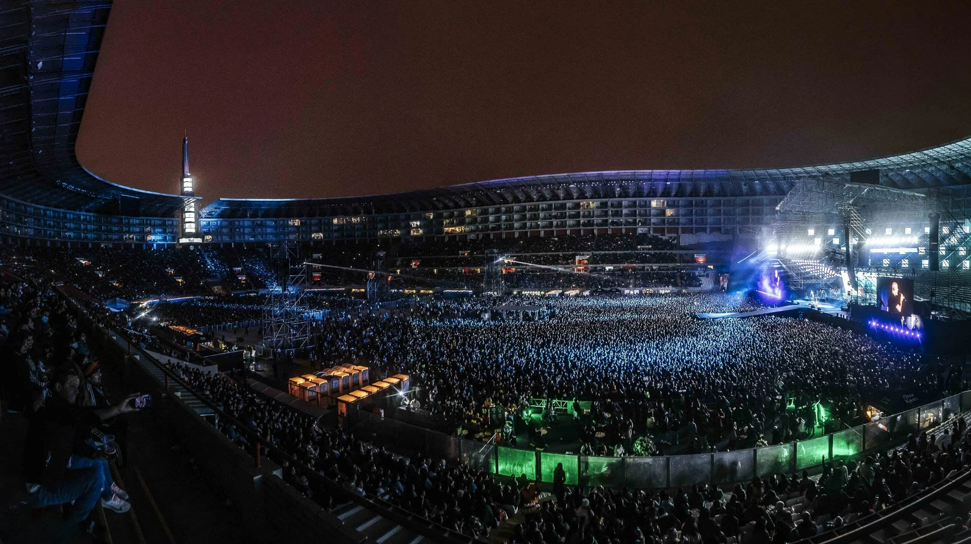 mas de 50.000 personas en el estadio nacional - Gian Marco 30 Aniversario - scratch perú.