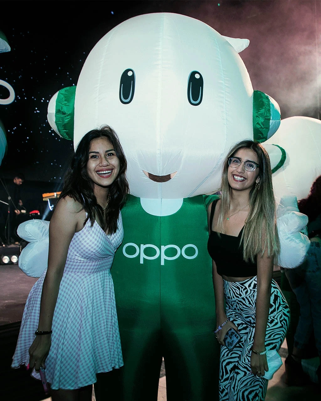 zonas de experiencias para evento de oppo peru en su lanzamiento oficial 2022 - Oppo lanzamiento oficial perú - scratch perú.