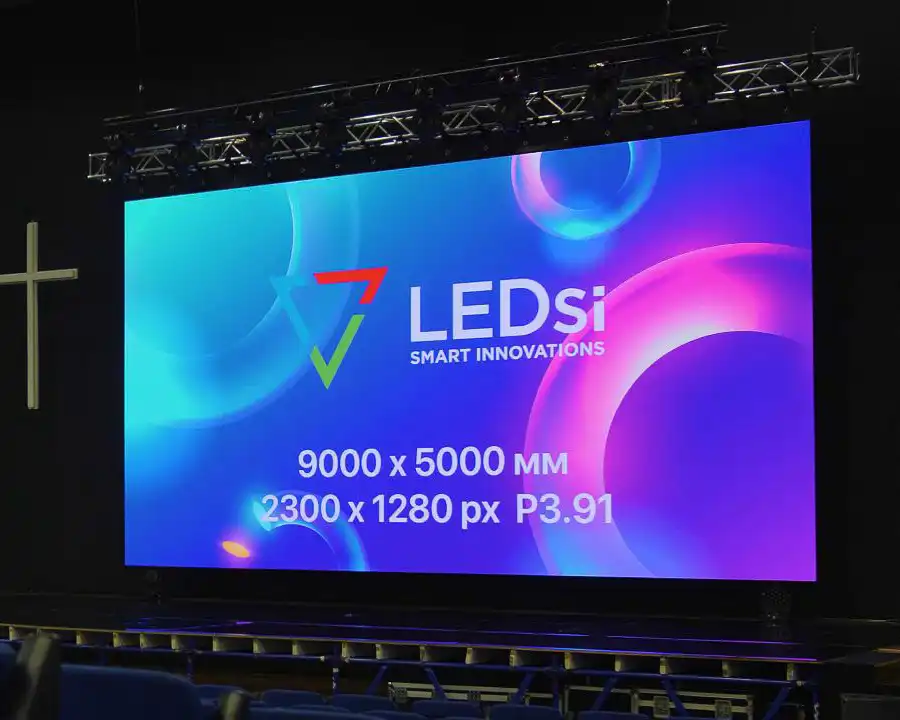 Pantalla LED de 9000x5000 mm para exhibiciones en espacios cerrados con alta resolución P3.91.